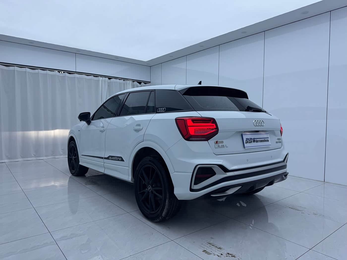Audi Q2L 1.4 л 2022 г. Белый, пробег 39000 км