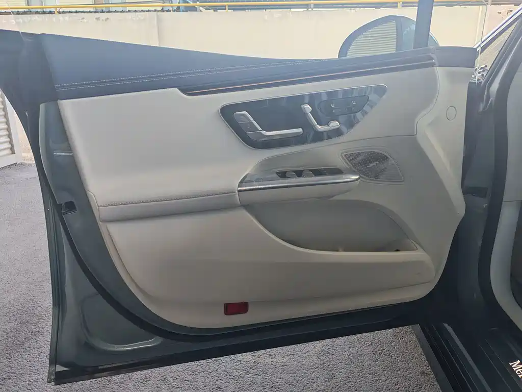 Mercedes-Benz EQE — миниатюра 13