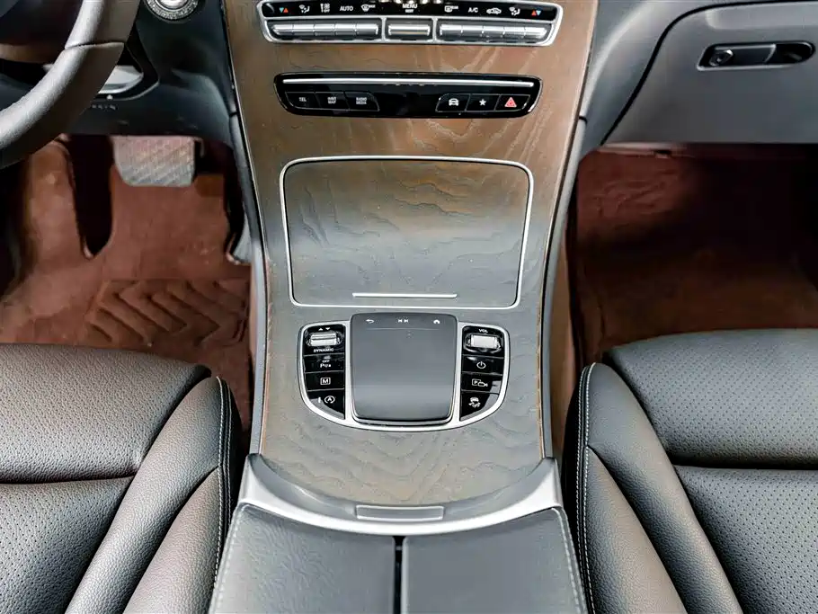 Mercedes-Benz GLC — миниатюра 12