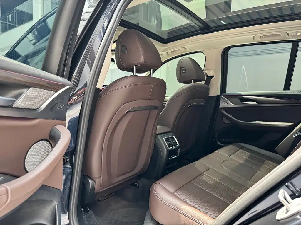 BMW X3 — миниатюра 12