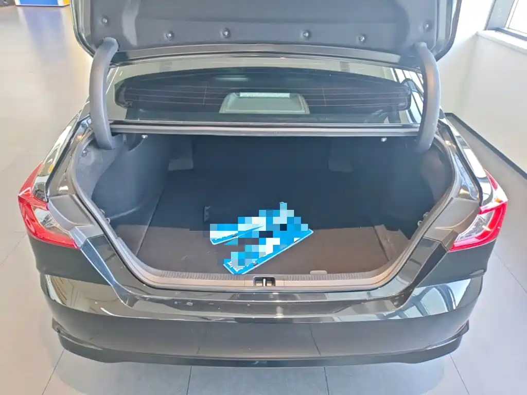 Toyota Camry — миниатюра 15