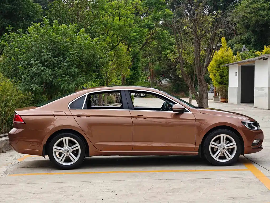 Volkswagen Lamando 2015 280TSI DSG Comfort
