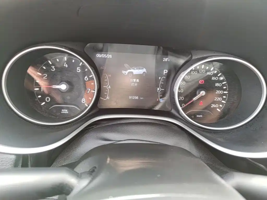 Jeep Compass — миниатюра 12