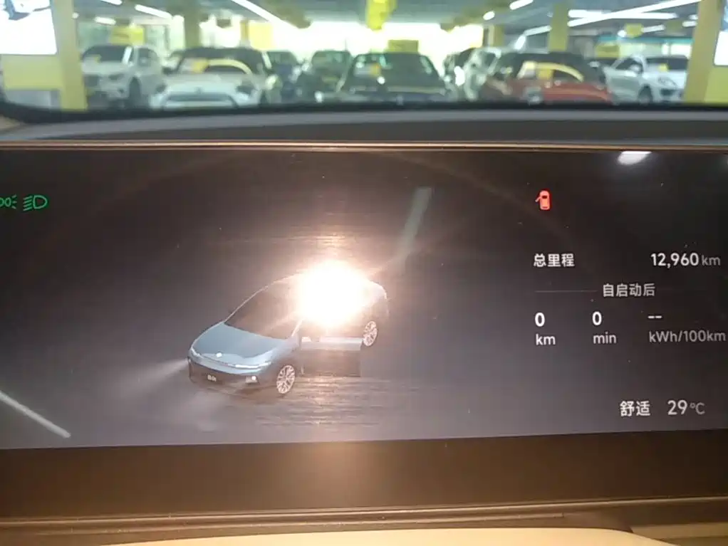 Leapmotor Leapmotor B01 — миниатюра 12