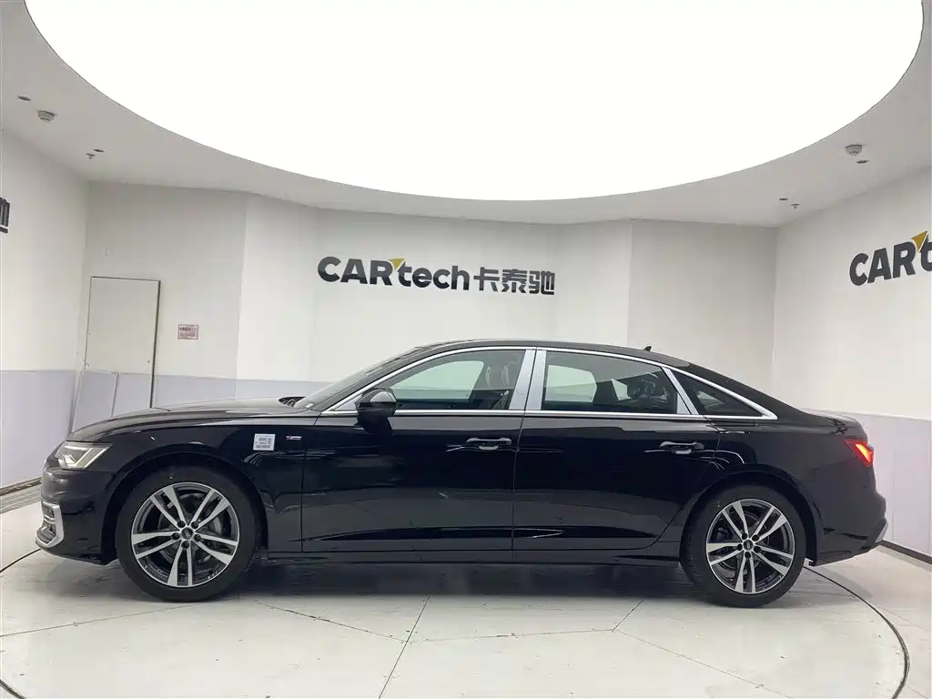 Audi A6L 2025 40 TFSI Luxury