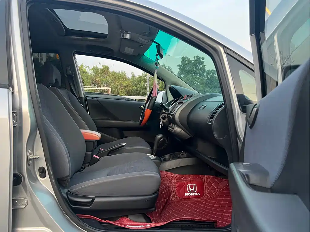 Honda Fit — миниатюра 23