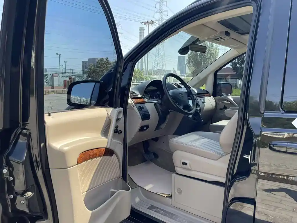 Mercedes-Benz Viano — миниатюра 12
