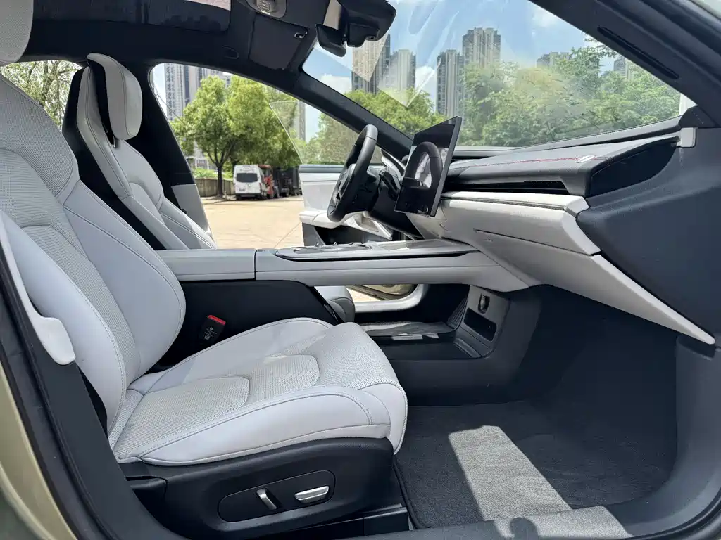 Xiaomi SU7
