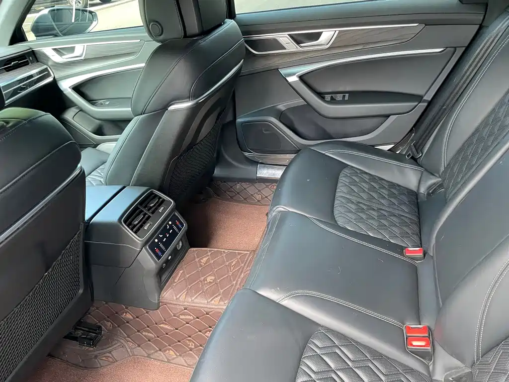 Audi A6L — миниатюра 15