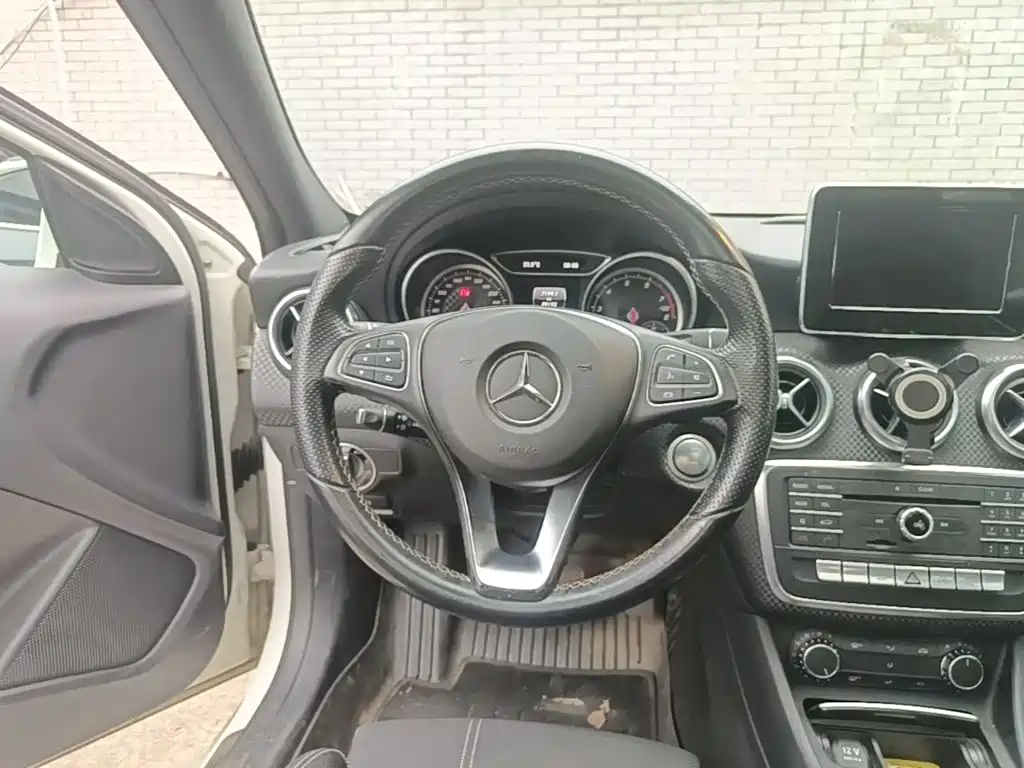 Mercedes-Benz A-Class (Import) — миниатюра 11