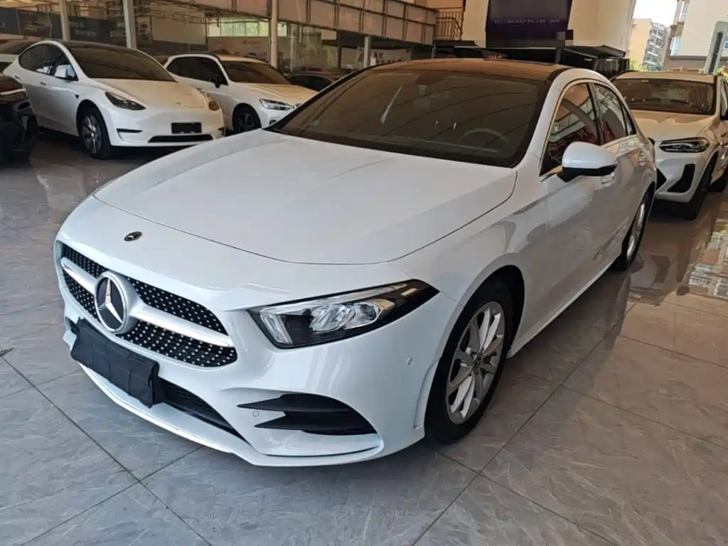 Mercedes-Benz A-Class — миниатюра 2