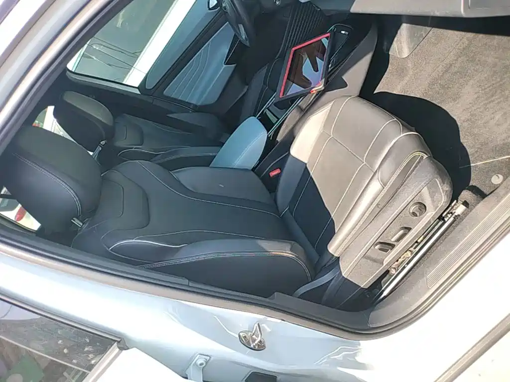 Volkswagen ID.4 X — миниатюра 25