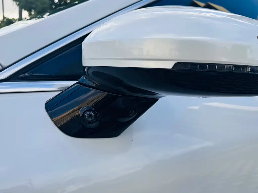 XPeng P7 — миниатюра 11