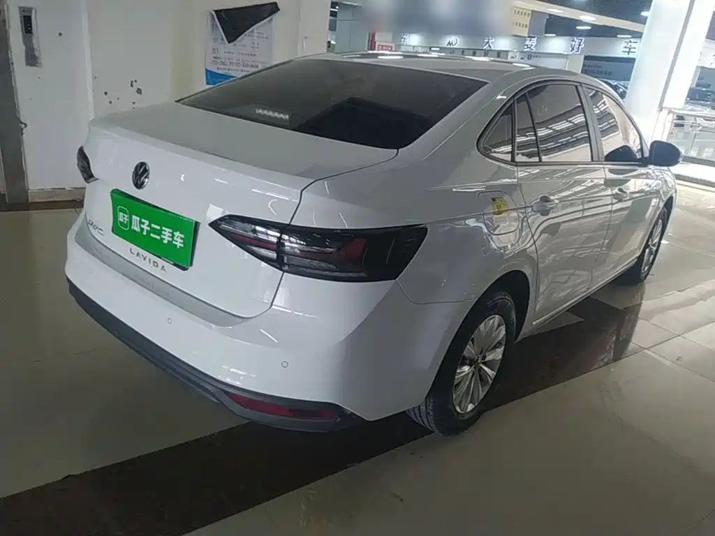 Volkswagen Lavida — миниатюра 7