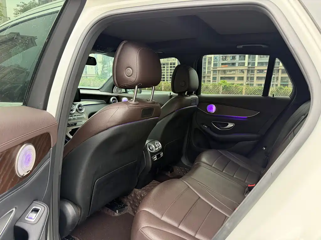 Mercedes-Benz GLC 2018 GLC 300 4MATIC