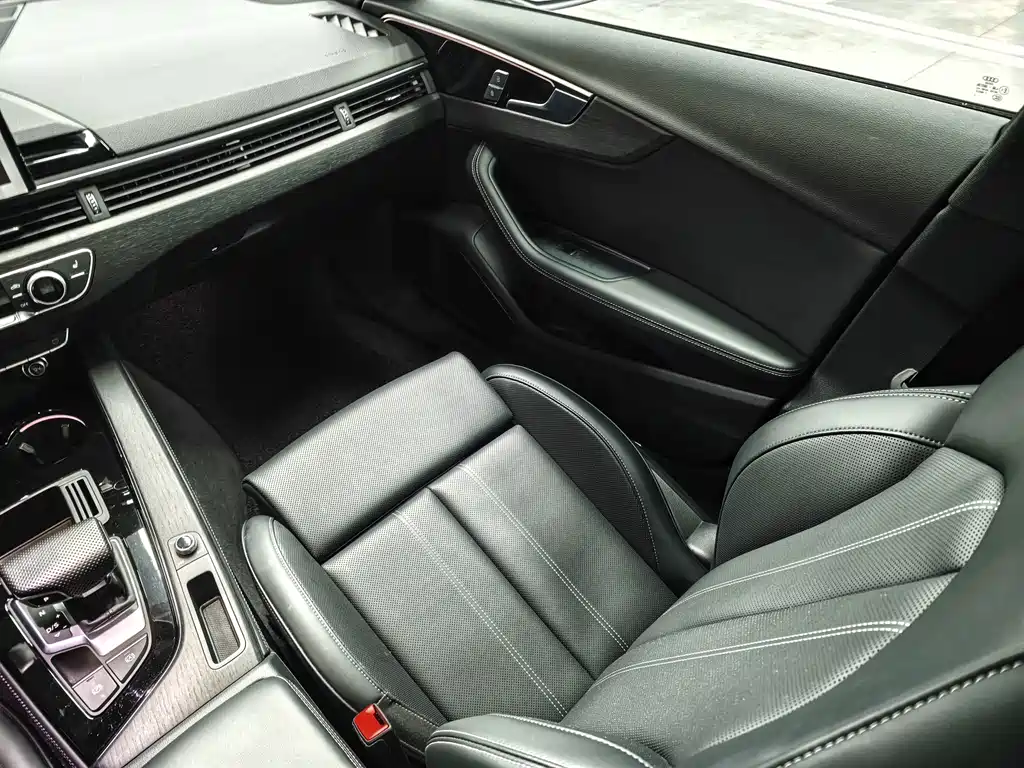 Audi A4L — миниатюра 11
