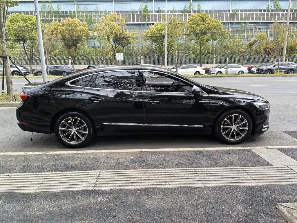Buick LaCrosse — миниатюра 8