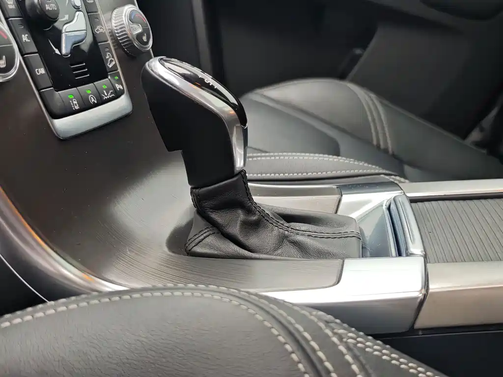 Volvo XC60 — миниатюра 7