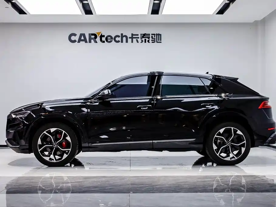 Audi Q8 2022 55 TFSI Luxury