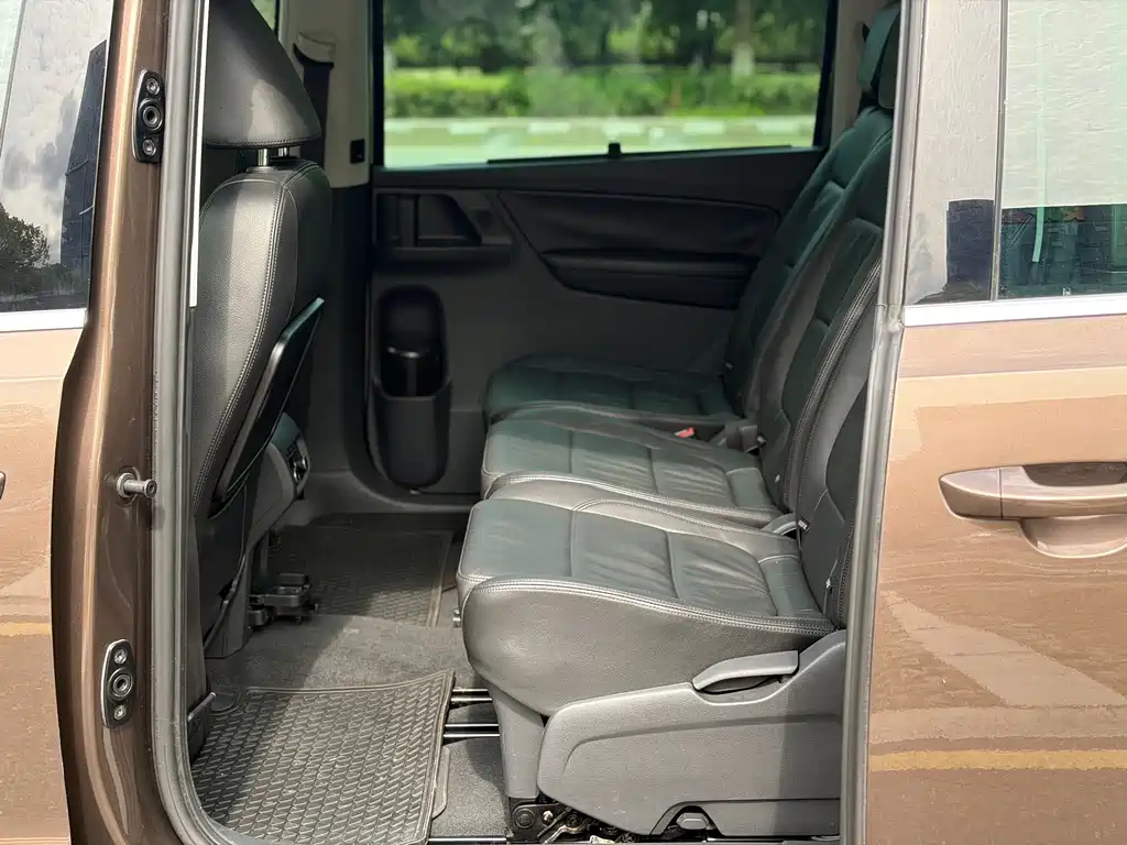 Volkswagen Sharan — миниатюра 8