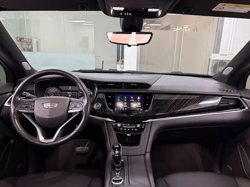 Cadillac XT6 — миниатюра 16