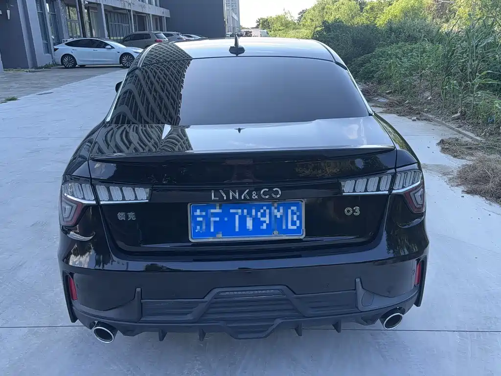 Lynk & Co 03 — миниатюра 5