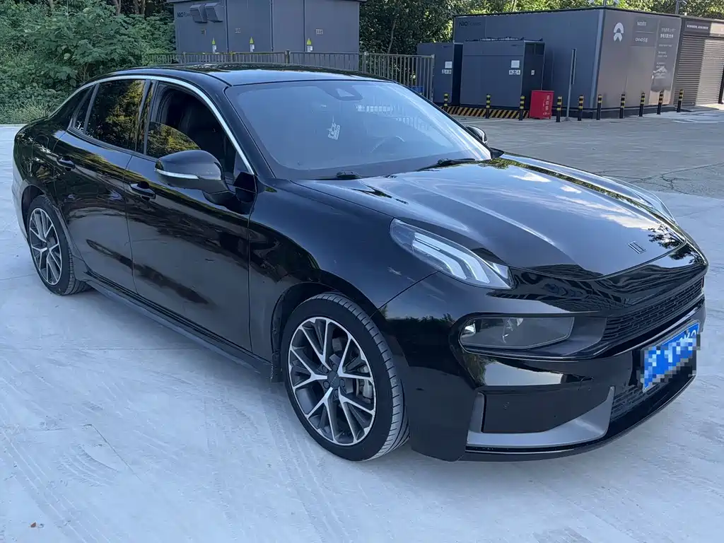 Lynk & Co 03 — миниатюра 3