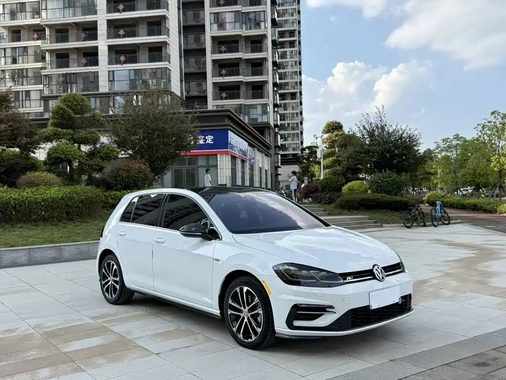 Volkswagen Golf — миниатюра 3