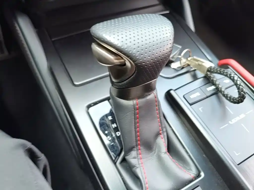 Lexus ES — миниатюра 14
