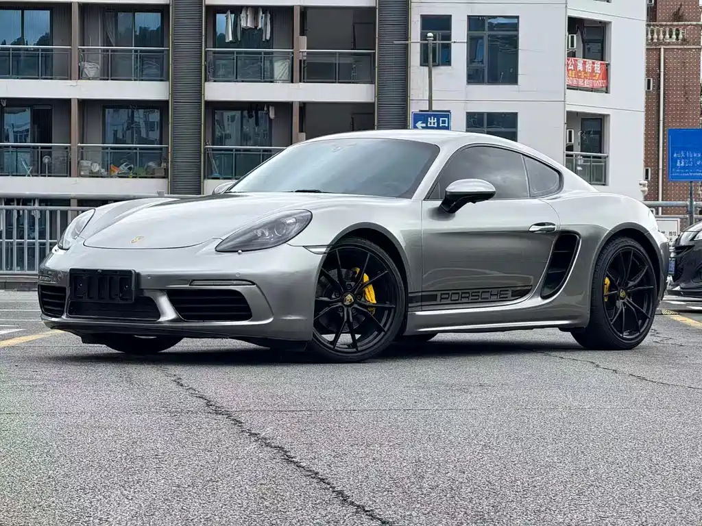 Купить Porsche 718