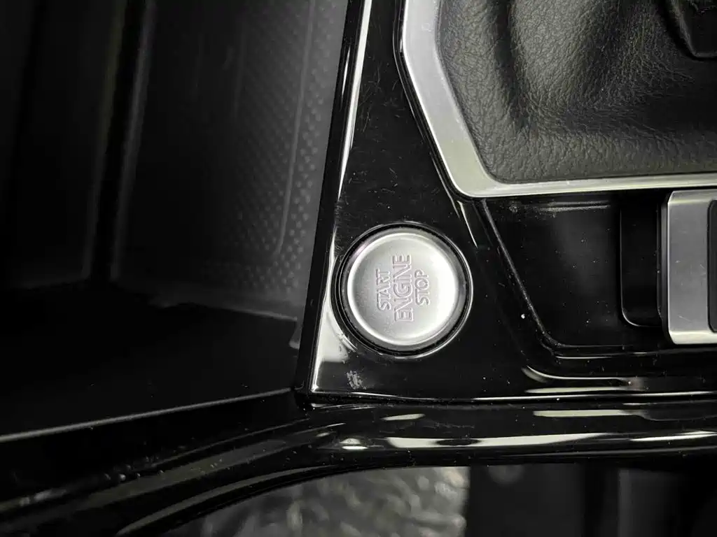 Volkswagen X — миниатюра 9