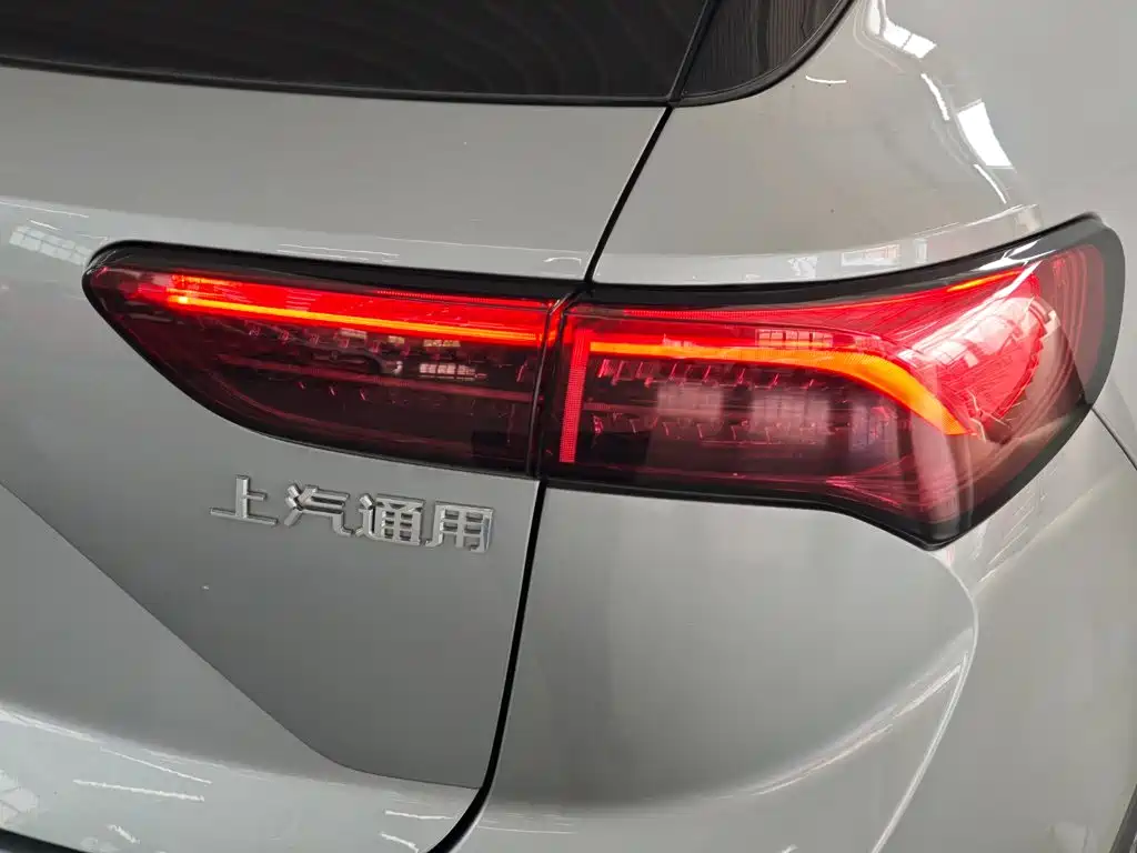 Buick Envision S — миниатюра 12