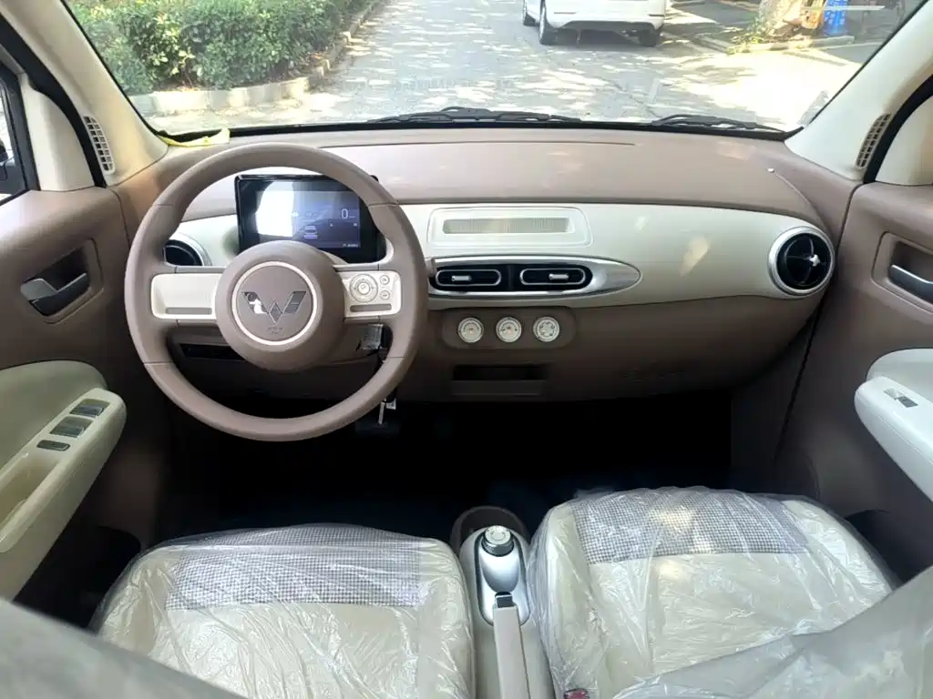 Wuling MINIEV — миниатюра 10