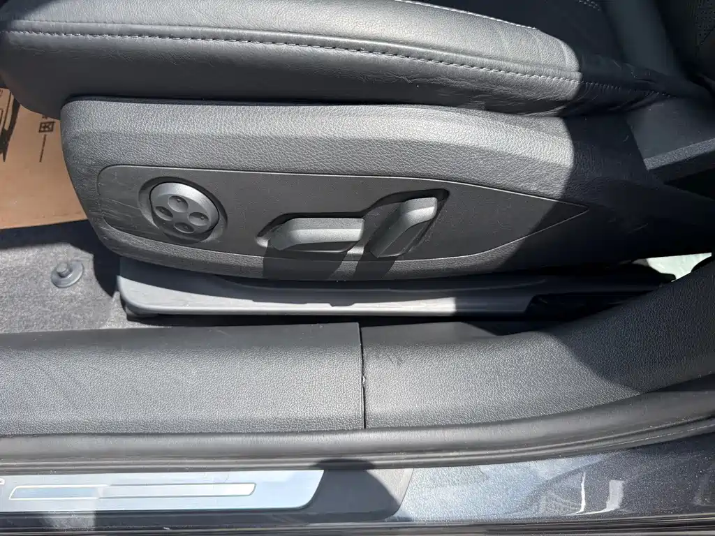 Audi A4L — миниатюра 20