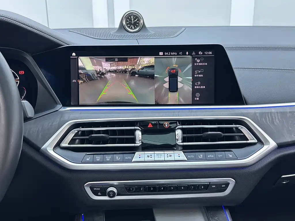 BMW X5 — миниатюра 11