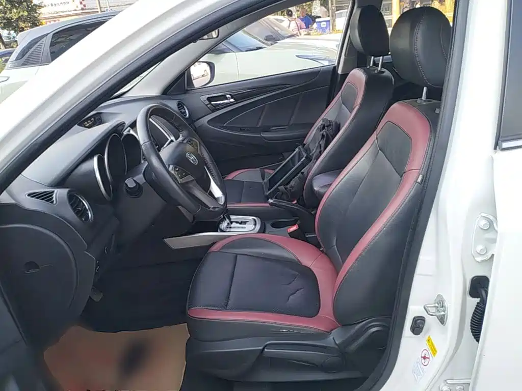 Changan Eado XT — миниатюра 11