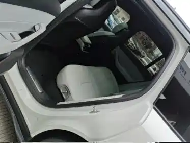 NIO ES6 — миниатюра 5