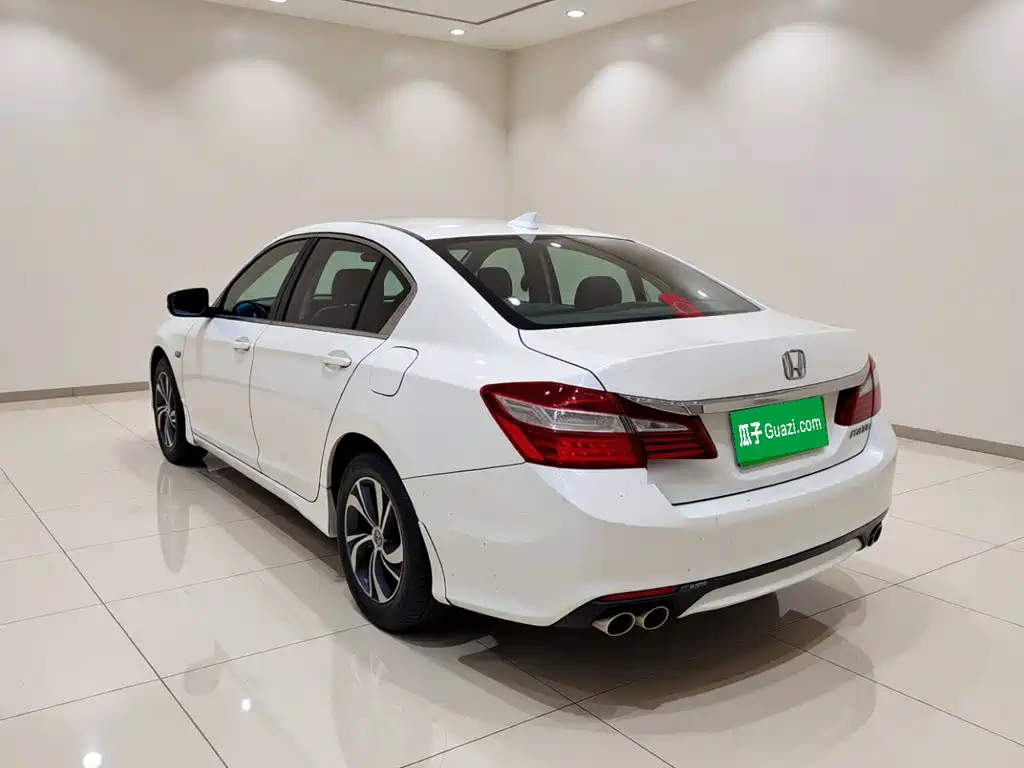 Honda Accord — миниатюра 4