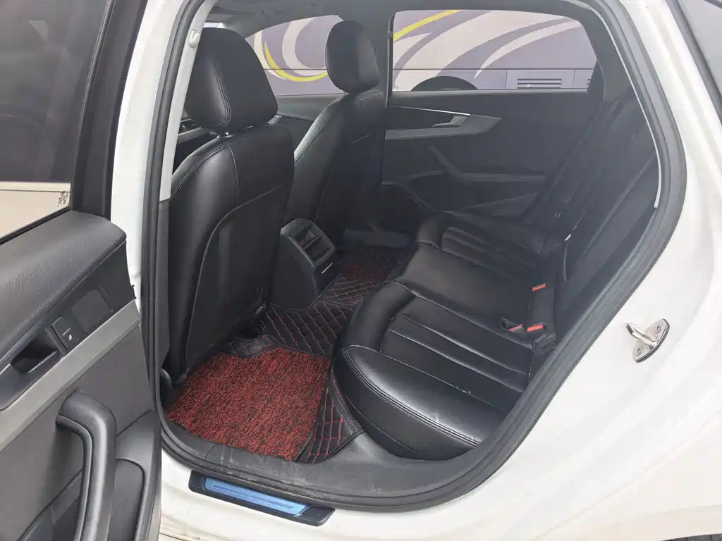 Audi A4L — миниатюра 7