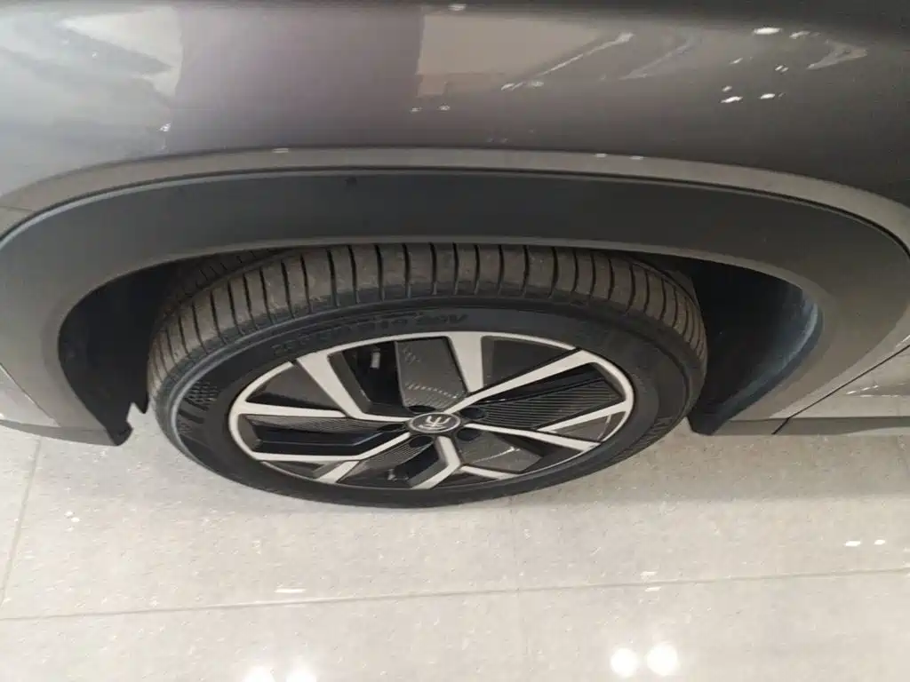BYD L DM-i — миниатюра 23