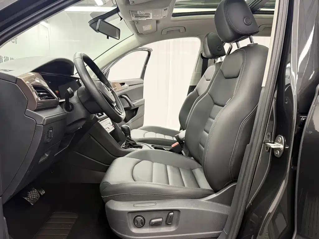 Volkswagen Tharu — миниатюра 7
