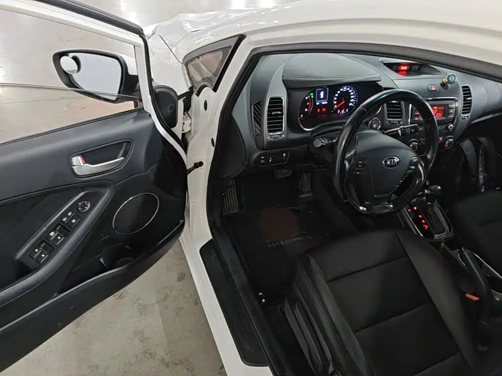 Kia K3 — миниатюра 16