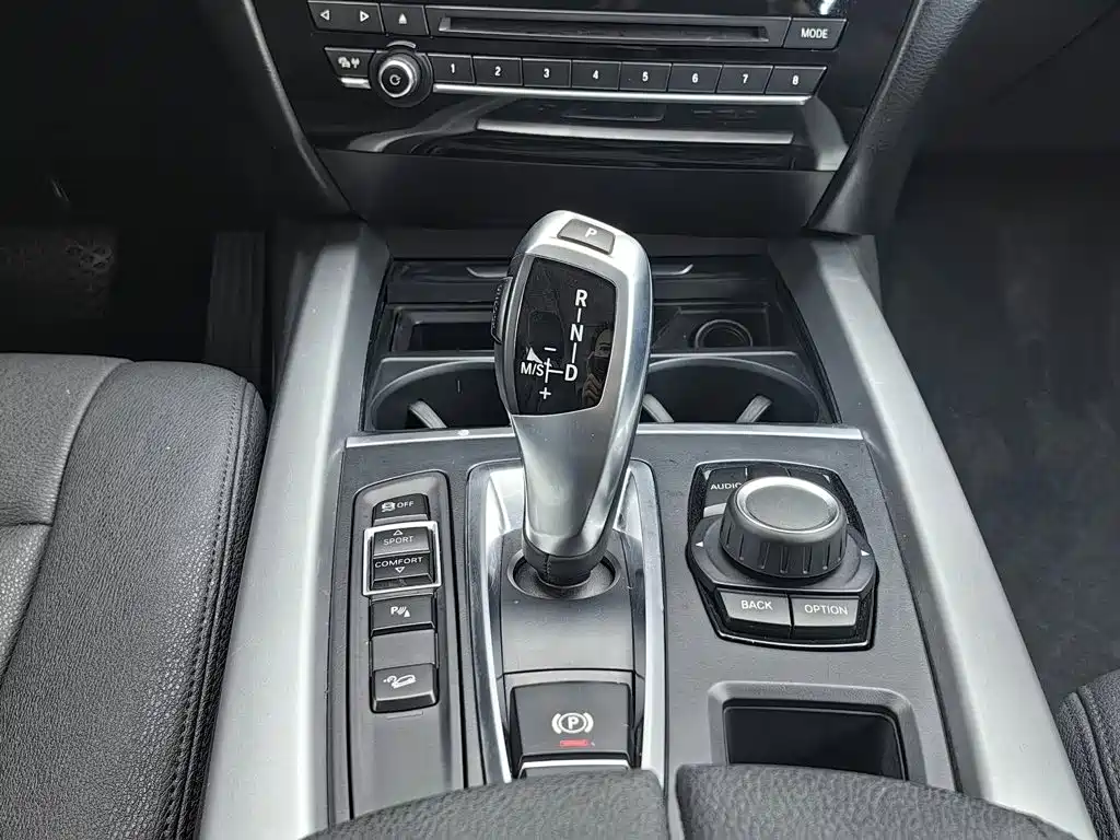 BMW X5 (Import) — миниатюра 15