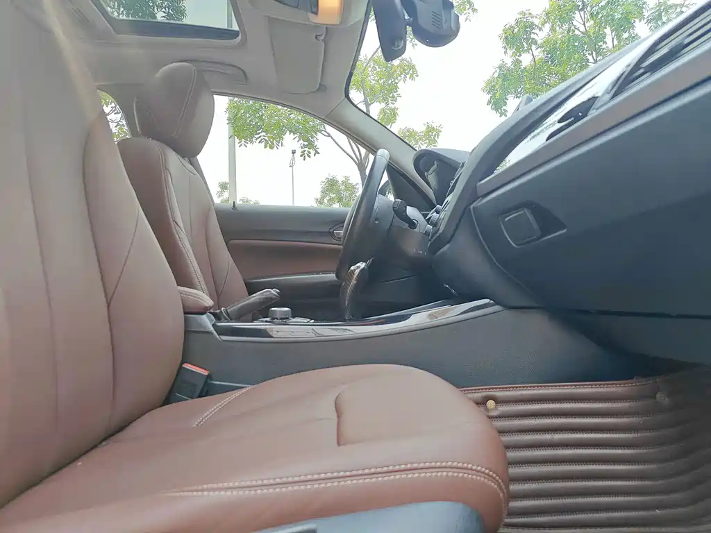 BMW 1 Series (Import) — миниатюра 15