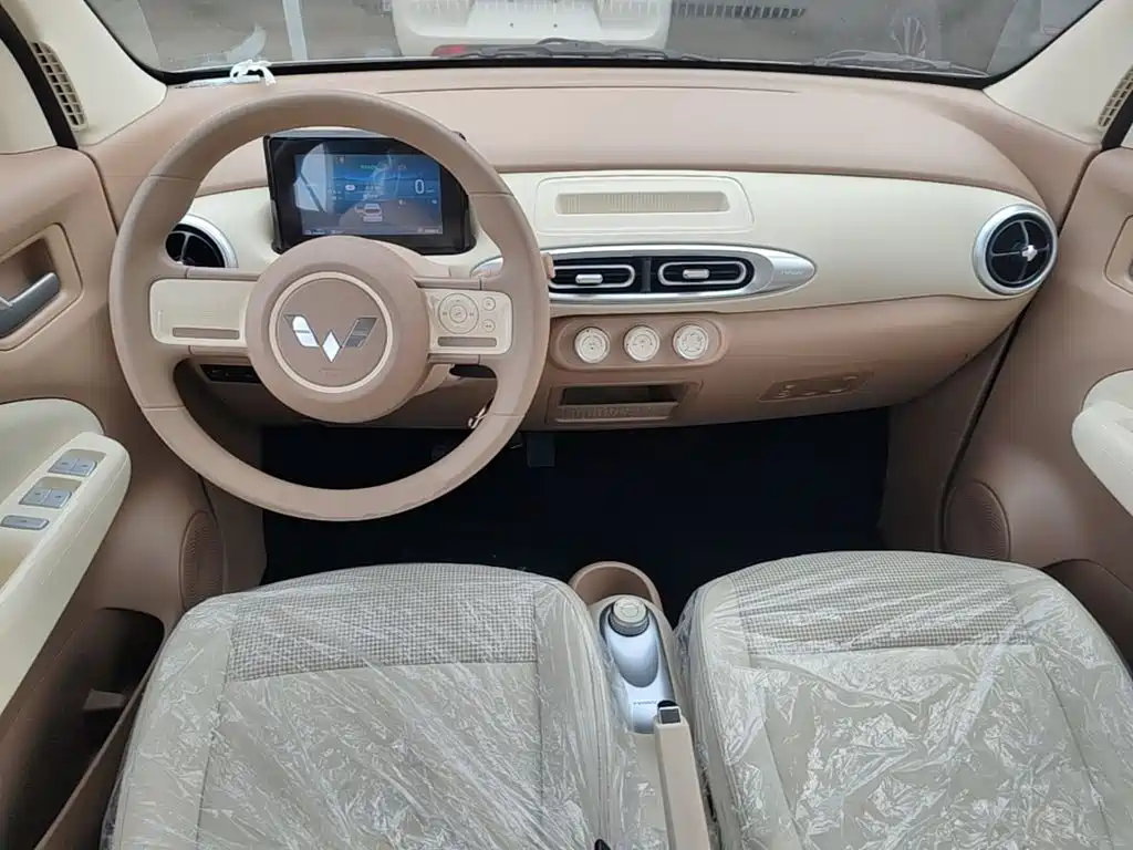 Wuling MINIEV — миниатюра 10