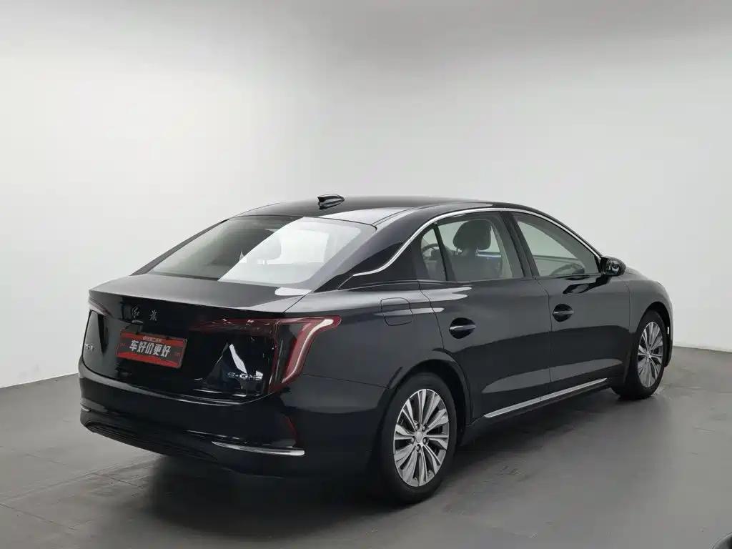 Hongqi Hongqi E-QM5 — миниатюра 2