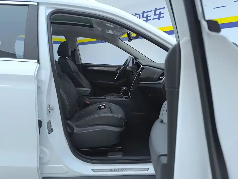 Roewe RX5 — миниатюра 8