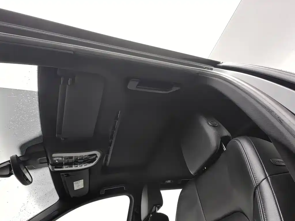 Porsche Cayenne — миниатюра 20