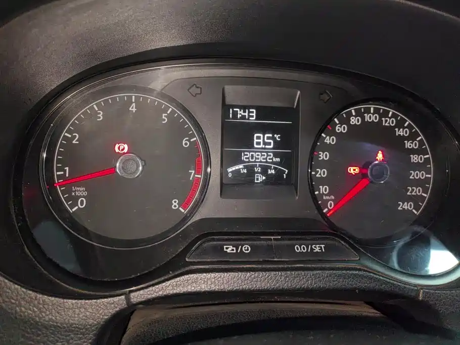 Volkswagen Polo — миниатюра 14