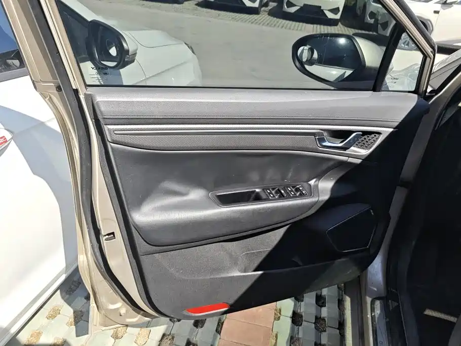 Geely Emgrand GS — миниатюра 7